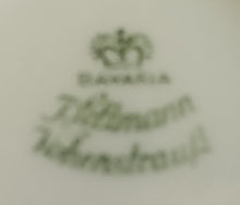 Lade das Bild in den Galerie-Viewer, MOCCA~ KAFFEETASSE - Porzellan, Goldrand Abstrakt Rosen Blumen Blüten Blatt Bältter Pflanzen Motiv Dekor