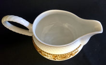 Lade das Bild in den Galerie-Viewer, SAUCIER "Friesland" "Atlantis" - Porzellan, Goldrand Abstrakt Muschel Fisch Schuppen Relief Dekor