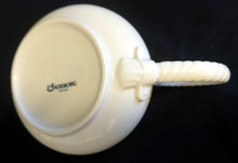 Lade das Bild in den Galerie-Viewer, SAUCIER "Friesland" "Atlantis" - Porzellan, Goldrand Abstrakt Muschel Fisch Schuppen Relief Dekor