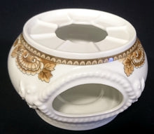 Lade das Bild in den Galerie-Viewer, STÖVCHEN "Friesland" "Atlantis" - Porzellan, Goldrand Abstrakt Muschel Fisch Schuppen Relief Dekor