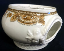 Lade das Bild in den Galerie-Viewer, STÖVCHEN "Friesland" "Atlantis" - Porzellan, Goldrand Abstrakt Muschel Fisch Schuppen Relief Dekor