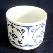 Lade das Bild in den Galerie-Viewer, ZIMTBEHÄLTER OHNE DECKEL - Porzellan, Indisch Blau Strohblume Dekor