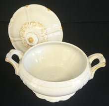 Lade das Bild in den Galerie-Viewer, BEILAGENSCHÜSSEL MIT DECKEL - Porzellan, Barrock Style, Abstrakt Dekor