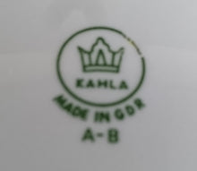 Lade das Bild in den Galerie-Viewer, SPEISETELLER - Porzellan, Doppelter & Innen Goldrand Linien Gewölbter Relief Form Dekor