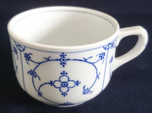 Lade das Bild in den Galerie-Viewer, KAFFEETASSE - Porzellan, Klassisch Style, Indisch Blau Strohblume Dekor