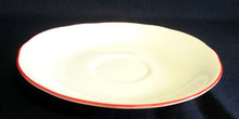 Lade das Bild in den Galerie-Viewer, UNTERTASSE - Porzellan, Einfärbiges Linienrand Dekor