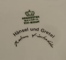 Lade das Bild in den Galerie-Viewer, SAMMELTELLER "Gebrüder Grimm Märchen" "Hänsel & Gretel" - Porzellan, Märchen Dekor Barbara Fürstenhöfer Designerin