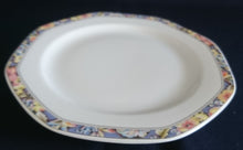 Lade das Bild in den Galerie-Viewer, DESSERTTELLER "Ingres Weiss" - Porzellan, Breiter Blumen Blüten Ausschnitt Dekorrand