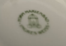 Lade das Bild in den Galerie-Viewer, KAFFEETASSE "Ingres Weiss" - Porzellan, Geometrisches Karo Punkte Tupfen Linien Gewölbter Relief Rand Motiv Dekor (BC)