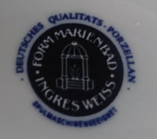 Lade das Bild in den Galerie-Viewer, 2er Set 2er KAFFEEGEDECKE "Ingres Weiss" - Porzellan, Indisch Blau Strohblume Motiv Dekor (Schwarzer Markenstempel)