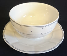 Lade das Bild in den Galerie-Viewer, SAUCIER - Porzellan, Geometrisches Karo Punkte Tupfen Linien Gewölbter Relief Rand Motiv Dekor (BC)