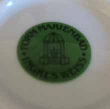 Lade das Bild in den Galerie-Viewer, SAUCIER - Porzellan, Geometrisches Karo Punkte Tupfen Linien Gewölbter Relief Rand Motiv Dekor (BC)