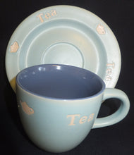 Lade das Bild in den Galerie-Viewer, 2er TEEGEDECK - Keramik / Steingut, Hell & Dunkel Blau, 2färbiges Teekannen Motiv Tea Aufschrift Dekor