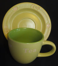 Lade das Bild in den Galerie-Viewer, 2er TEEGEDECK - Keramik / Steingut, Hell & Dunkel Grün, 2färbiges Teekannen Motiv Tea Aufschrift Dekor