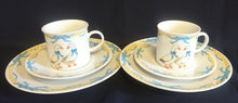 Lade das Bild in den Galerie-Viewer, 2er Set KAFFEETASSEN "Porcelain Collection" - Porzellan, Ländliches Gänse Schleifen Motiv Dekor