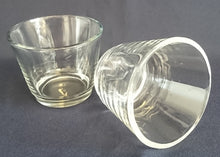 Lade das Bild in den Galerie-Viewer, 2er Set TEELICHTGLÄSER - Hartglas, Klares Dekor (G)