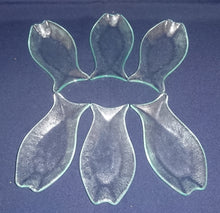 Lade das Bild in den Galerie-Viewer, ABLAGESCHÄLCHEN - Hartglas, Klares Fischform Dekor