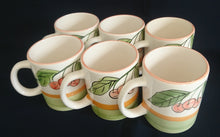 Lade das Bild in den Galerie-Viewer, 2er Set KAFFEETASSEN - Fein Keramik / Steingut, Kirschen Blätter Zweige Motiv Dekor
