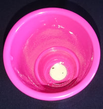 Lade das Bild in den Galerie-Viewer, BLUMENÜBERTOPF - Klein, Keramik / Steingut, Einfärbiges Pinkes Dekor