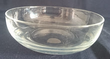 Lade das Bild in den Galerie-Viewer, DESSERTSCHALE - Hartglas, Klares Design Dekor