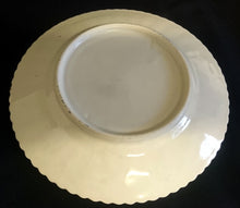 Lade das Bild in den Galerie-Viewer, DESSERTTELLER - Porzellan, China Blau Goldrand Relief Dekor