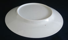 Lade das Bild in den Galerie-Viewer, DESSERTTELLER - Porzellan, Rosenblumenstrauß Motiv Goldrand Dekor