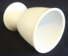 Lade das Bild in den Galerie-Viewer, EIERBECHER - Porzellan, Klassisches Gastronomie Einfärbiges Motiv Form Dekor