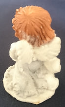Lade das Bild in den Galerie-Viewer, SAMMELFIGUR "Engelchen" - Keramik / Steingut, Kindliche Engelchen Form Motiv Dekor (G)