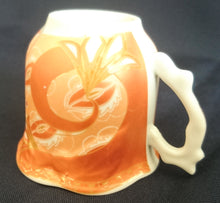 Lade das Bild in den Galerie-Viewer, ESPRESSOTASSE - Porzellan, Perlmutt Effekt Abstrakt Flora Fauna Pflanzen Motiv Gewölbte Form Dekor