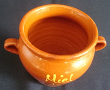 Lade das Bild in den Galerie-Viewer, HONIGTOPF-BEHÄLTER - Keramik / Steingut, Schriftdekor