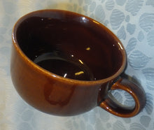 Lade das Bild in den Galerie-Viewer, KAFFEETASSE - Keramik / Steingut, Einfärbiges Dekor (A)