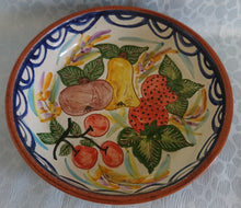 Lade das Bild in den Galerie-Viewer, SCHALE - Keramik / Steingut, Obstmotiv Dekor, Handbemalt