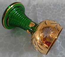 Lade das Bild in den Galerie-Viewer, ANDENKEN RÖMERGLAS "Passau" - Press- / Hartglas, Blüten Pflanzen Goldklumpen Goldrand Aufschrift Dekor