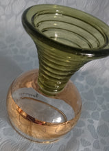 Lade das Bild in den Galerie-Viewer, ANDENKEN RÖMERGLAS "Salzburg" - Press- / Hartglas, Geometrisches Hammerschlag Optik Aufschrift Dekor