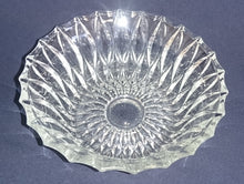 Lade das Bild in den Galerie-Viewer, 2er Set SALATSCHALEN - Hartglas, Geometrisch Ovales Linien Abstrakt Dekor