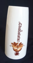 Lade das Bild in den Galerie-Viewer, SCHOKO KAKAOTASSE - Porzellan, Palmen Karibik Schokobohnen Chocolate Aufschrift Dekor