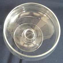 Lade das Bild in den Galerie-Viewer, SCHWIMMKERZENHALTER - Press- / Hartglas, Klar Klassisch Gedrechselte Stiel Form Dekor (G)