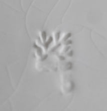 Lade das Bild in den Galerie-Viewer, 2er Set SPEISETELLER - Keramik / Steingut, 2faches Linien Dekor