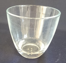 Lade das Bild in den Galerie-Viewer, TEELICHTGLAS - Hartglas, Tulpenartig Klares Dekor (G)