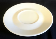 Lade das Bild in den Galerie-Viewer, UNTERTASSE - Porzellan, Einfärbiges Klassisch Dekor