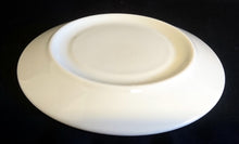 Lade das Bild in den Galerie-Viewer, UNTERTASSE - Porzellan, Einfärbiges Klassisch Dekor