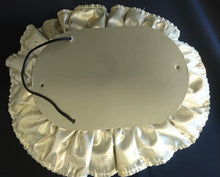 Lade das Bild in den Galerie-Viewer, VENEZIANISCHE MASKE - Stoff / Kunststoff, Aufhängemöglichkeit, Handarbeit, Handbemalt