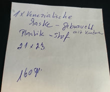 Lade das Bild in den Galerie-Viewer, VENEZIANISCHE MASKE - Stoff / Kunststoff, Aufhängemöglichkeit, Handarbeit, Handbemalt