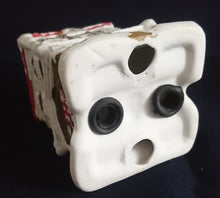 Lade das Bild in den Galerie-Viewer, WEIHNACHTSDEKORATION TURMSPITZEN HAUS - Keramik / Steingut, Doppelstock Haus Turmspitze Blumen Pflanzen Schnee Dekor (G)