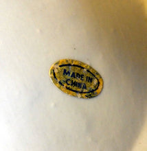 Lade das Bild in den Galerie-Viewer, BLUMENVASE - Porzellan, Blumen Pflanzen Schwan Tier Form Dekor