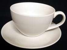 Lade das Bild in den Galerie-Viewer, 2er Set CAPPUCCINO KAFFEETASSEN PÖTTE "White Basics" - Porzellan, Modernes Einfärbiges Form Dekor