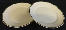 Lade das Bild in den Galerie-Viewer, DESSERTTELLER - Porzellan, Relief Goldrand Dekor