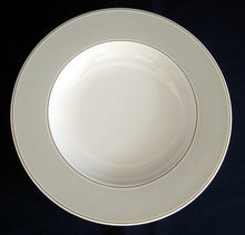 Lade das Bild in den Galerie-Viewer, SUPPENTELLER "Roma" - Porzellan, Rand Innen Linie Breiter Rand Motiv Dekor