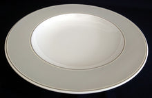 Lade das Bild in den Galerie-Viewer, SUPPENTELLER "Roma" - Porzellan, Rand Innen Linie Breiter Rand Motiv Dekor