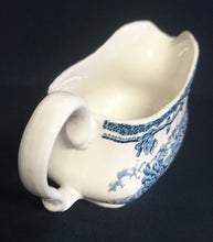 Lade das Bild in den Galerie-Viewer, SAUCIER "Country Life" - Keramik / Steingut (Fine Staffordshire Ware), Englisches Landleben Scenen Motiv Dekor, Hand graviert